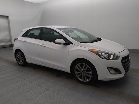Used 2016 Hyundai Elantra GT w/ Option Group 02 image 11