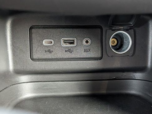 Used 2024 Chevrolet Equinox LT FWD image 32