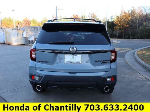 Used 2025 Honda Passport Black Edition image 6