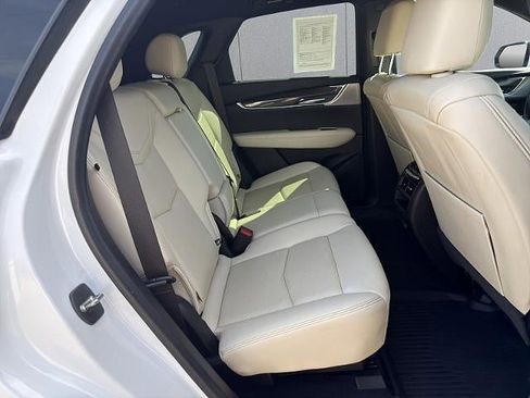 Certified 2023 Cadillac XT5 Sportv w/ Technology Package AWD/4WD image 45