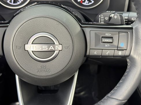 Used 2023 Nissan Rogue SL w/ SL Premium Package image 22