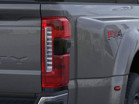 New 2026 Ford F350 Lariat w/ Lariat Premium Package AWD/4WD image 23
