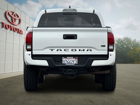 Certified 2021 Toyota Tacoma SR image 4