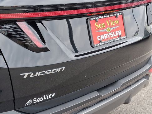 Used 2023 Hyundai Tucson Limited image 31