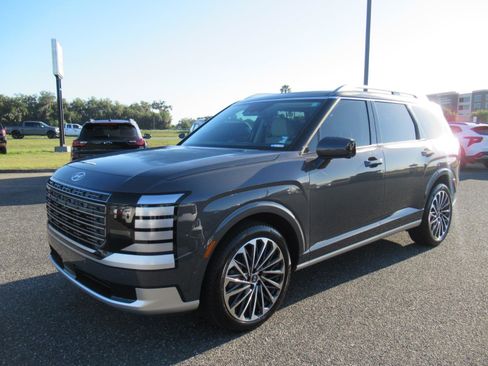 Used 2026 Hyundai Palisade Calligraphy AWD/4WD image 3