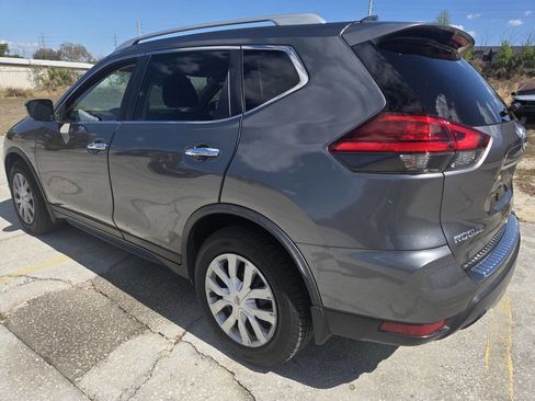 Used 2017 Nissan Rogue S w/ S Appearance Package image 11