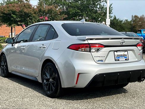 Used 2025 Toyota Corolla SE FWD image 12
