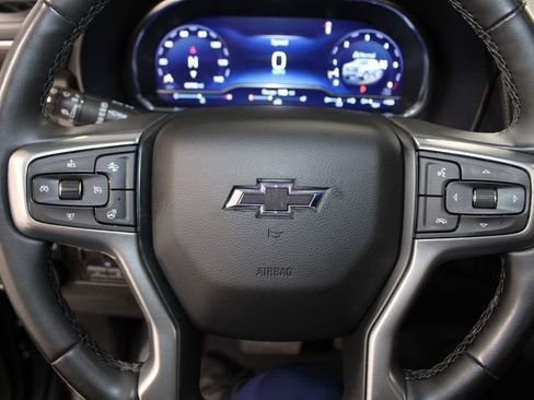 Used 2023 Chevrolet Suburban Z71 w/ Luxury Package image 39