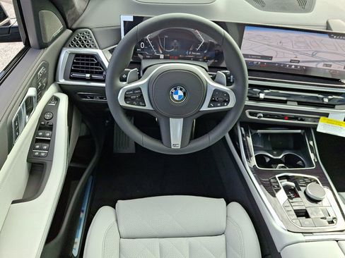New 2026 BMW X7 xDrive40i w/ M Sport Package image 7