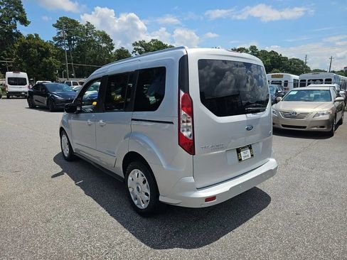 Used 2017 Ford Transit Connect XLT FWD image 8