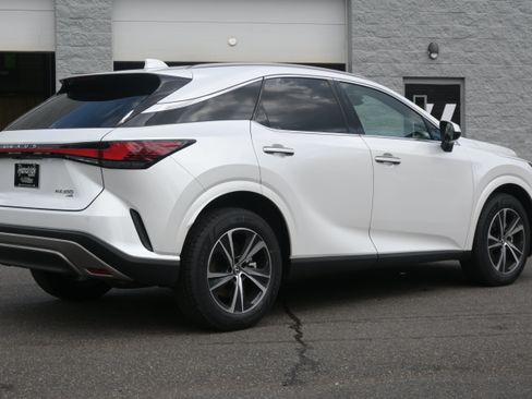 Used 2023 Lexus RX 350 Premium w/ Accessory Package AWD/4WD image 9
