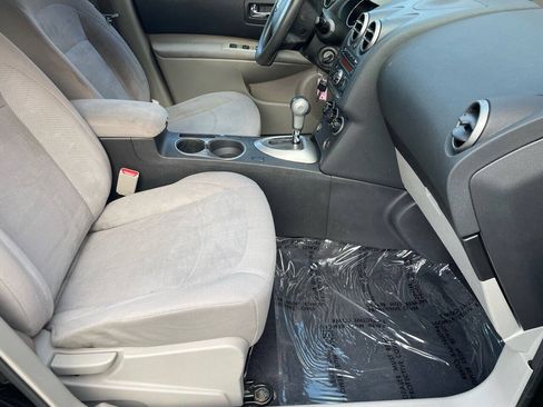 Used 2014 Nissan Rogue S FWD image 10