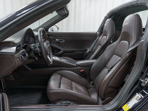 Certified 2019 Porsche 911 Targa 4 GTS image 17