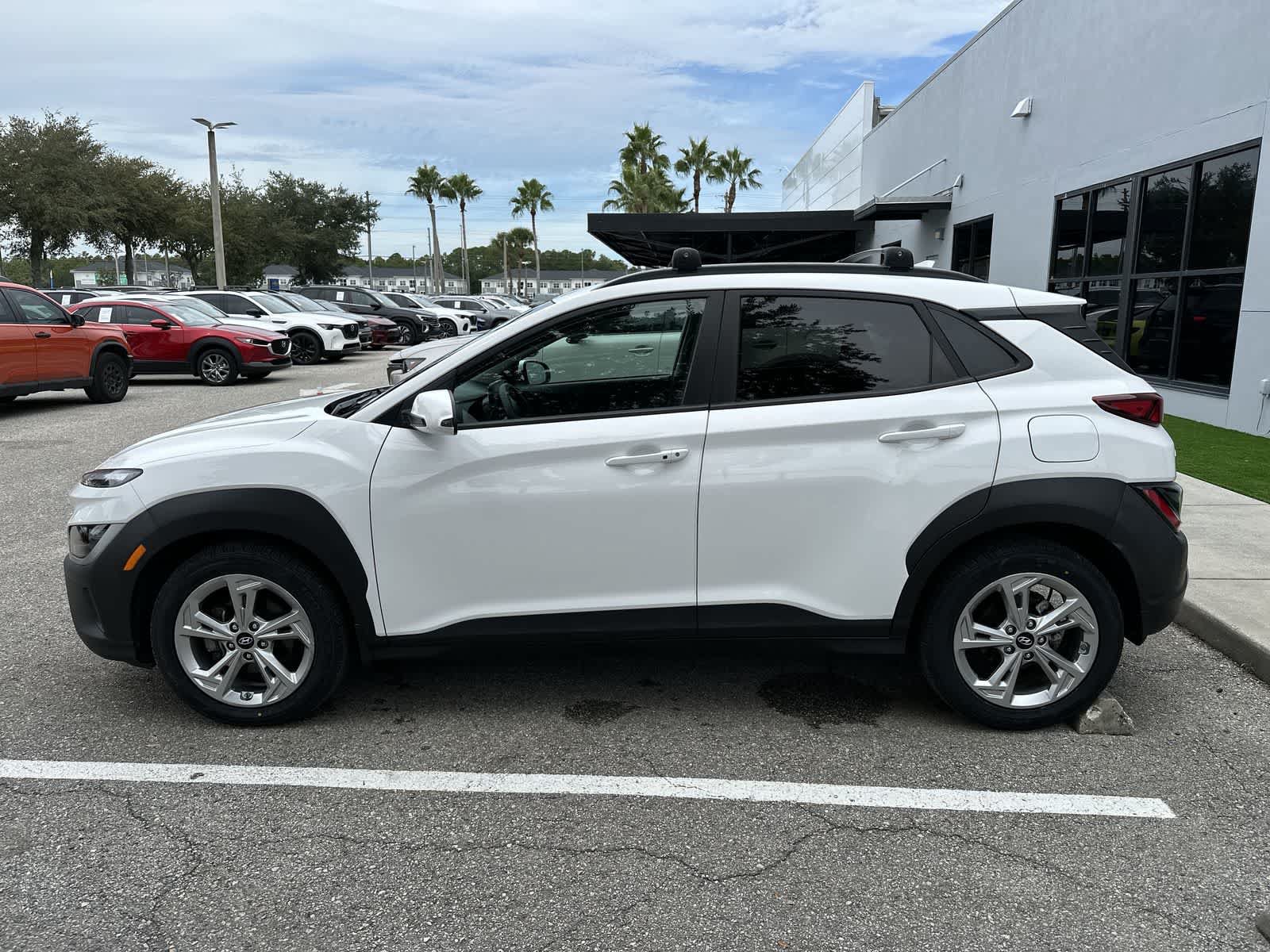 Used 2022 Hyundai Kona SEL FWD image 5