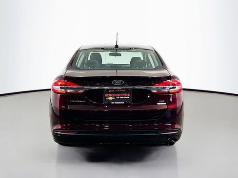Used 2018 Ford Fusion SE w/ Fusion SE Technology Package image 7