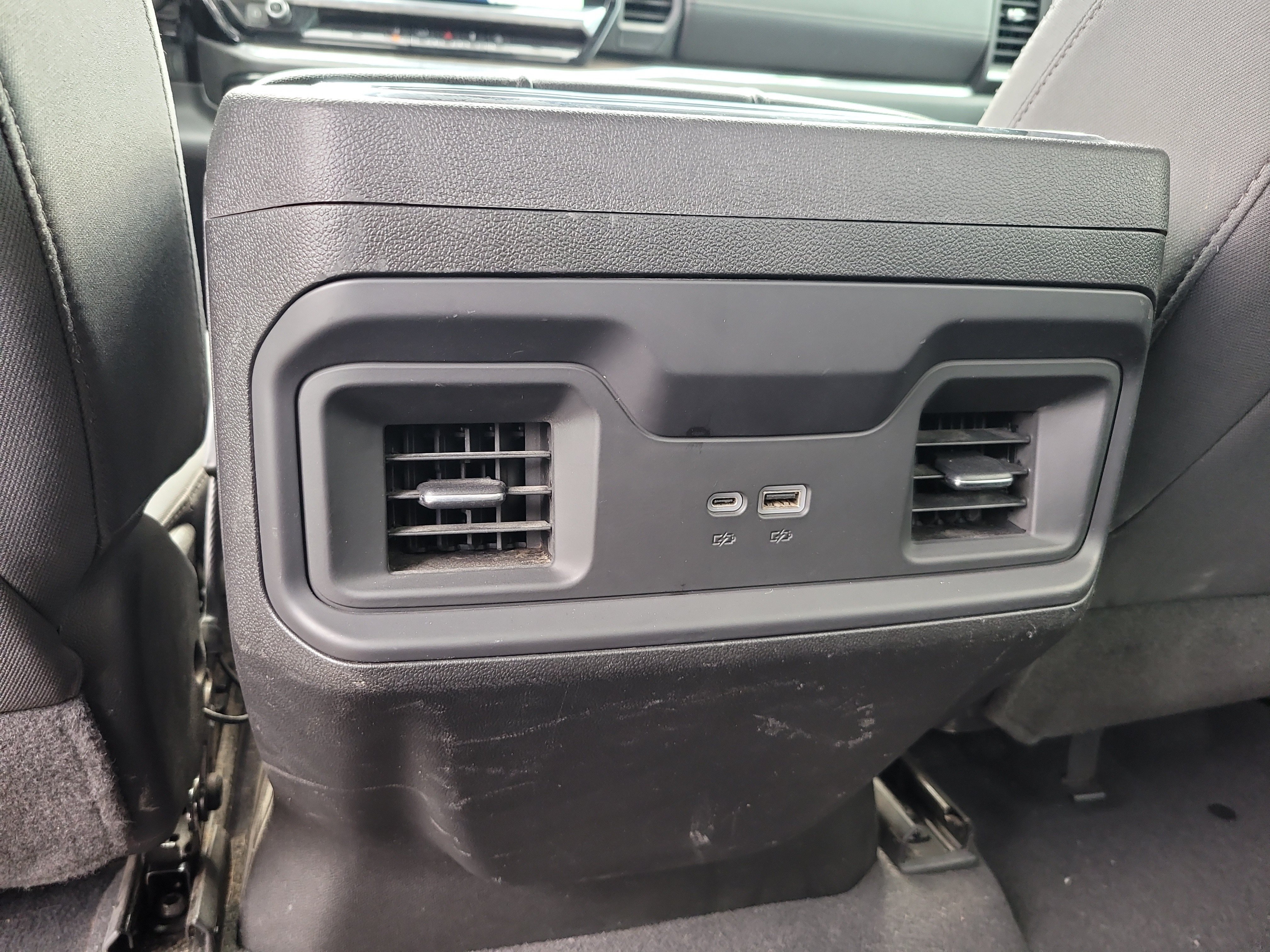 Used 2024 Chevrolet Silverado 2500 LT AWD/4WD image 13