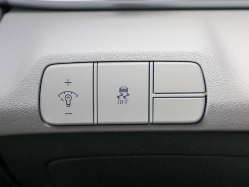 New 2026 Hyundai Elantra Limited image 22