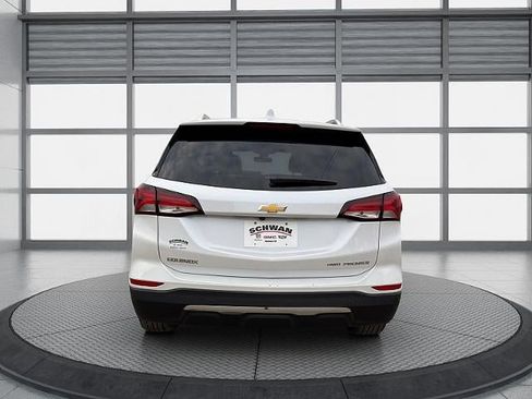 Used 2024 Chevrolet Equinox Premier image 5