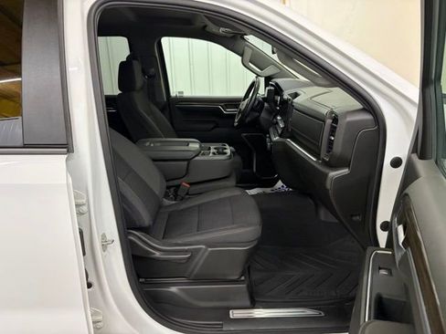 Used 2023 Chevrolet Silverado 1500 LT w/ Protection Package AWD/4WD image 22