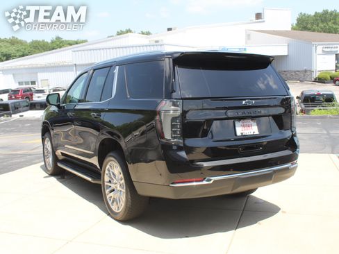 Used 2026 Chevrolet Tahoe LT w/ Comfort Package AWD/4WD image 6