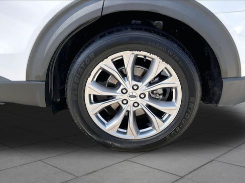 Used 2021 Ford Explorer Limited w/ Equipment Group 301A RWD image 10