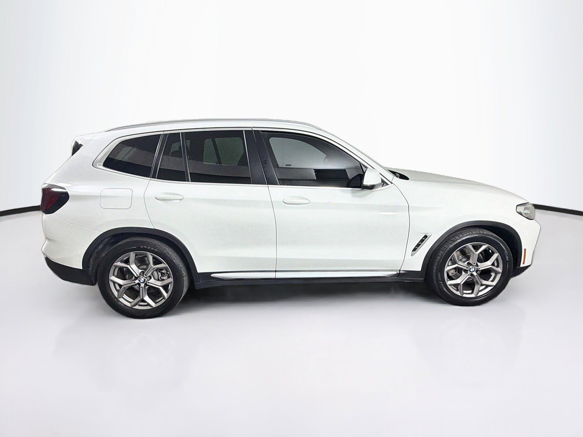 Used 2022 BMW X3 sDrive30i w/ Premium Package 2 (ZPA) RWD image 10