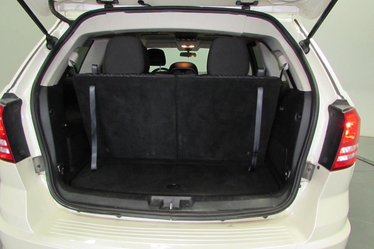 Used 2017 Dodge Journey SE w/ Flexible Seating Group FWD image 28