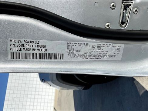 New 2026 Jeep Compass Latitude image 14