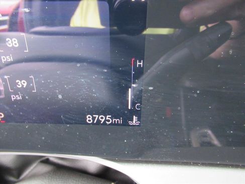 Used 2025 Buick Envista Sport Touring w/ Convenience I Package image 22