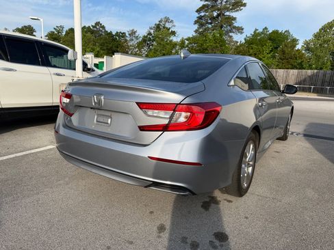 Used 2018 Honda Accord LX image 7