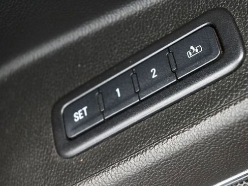 Used 2018 Chevrolet Tahoe LT AWD/4WD image 44