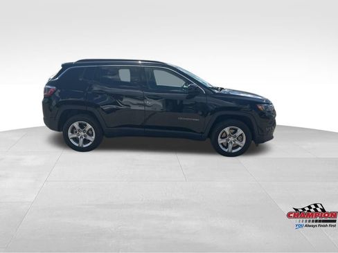 Used 2024 Jeep Compass Latitude image 6