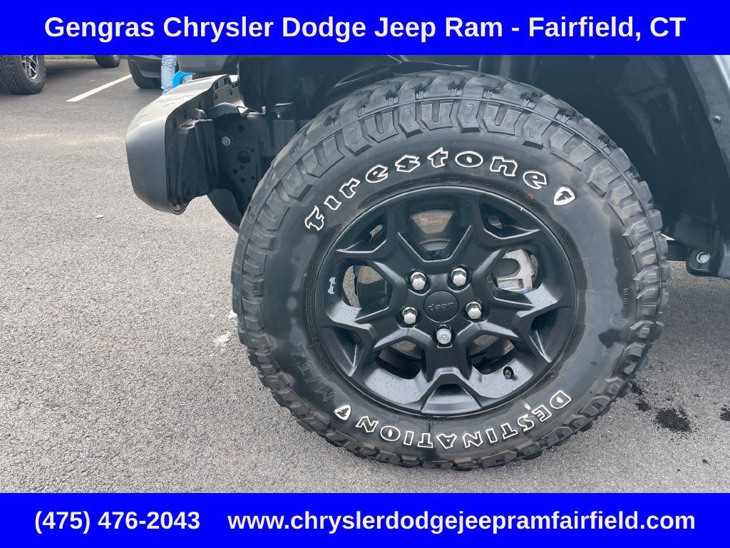 Used 2023 Jeep Wrangler Unlimited w/ Sun & Screen Package AWD/4WD image 13