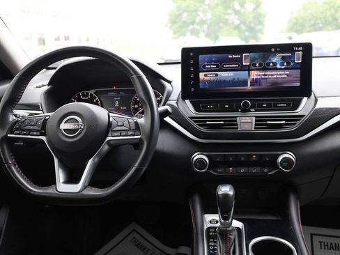 Used 2023 Nissan Altima 2.5 SR w/ SR Premium Package AWD/4WD image 23
