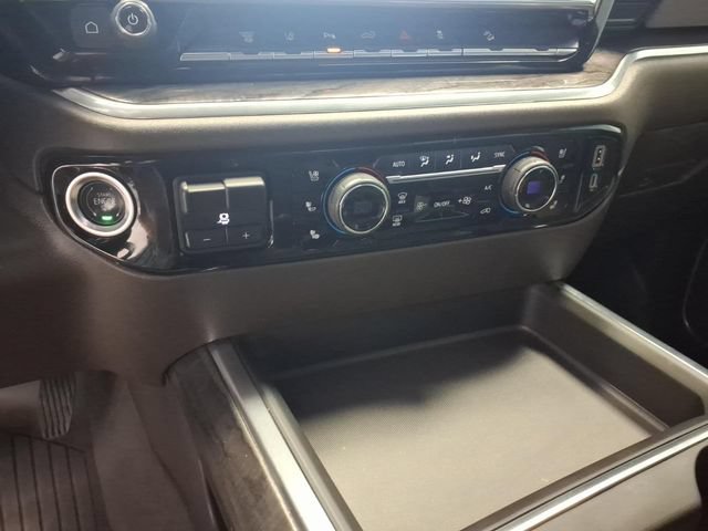 Used 2025 Chevrolet Silverado 2500 LTZ w/ LTZ Premium Package AWD/4WD image 22