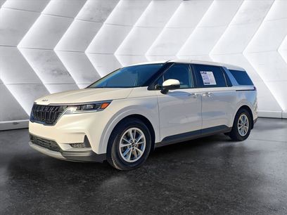 Used 2024 Kia Carnival LX