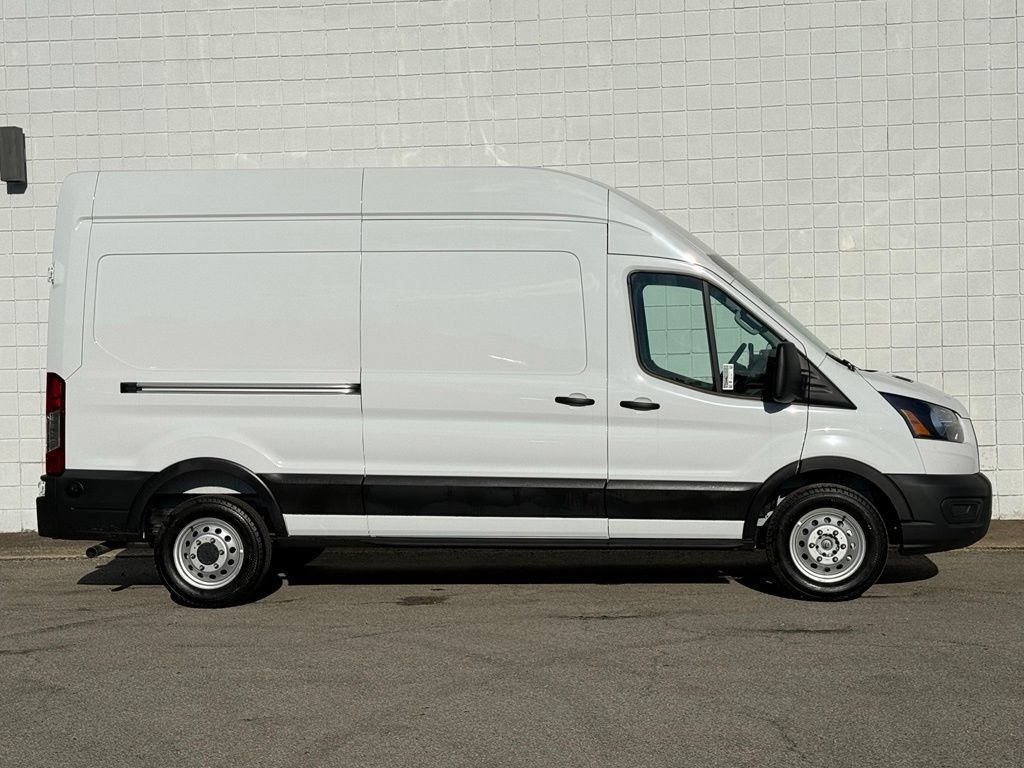 New 2026 Ford Transit 250 148 High Roof AWD w/ Load Area Protection Package image 4