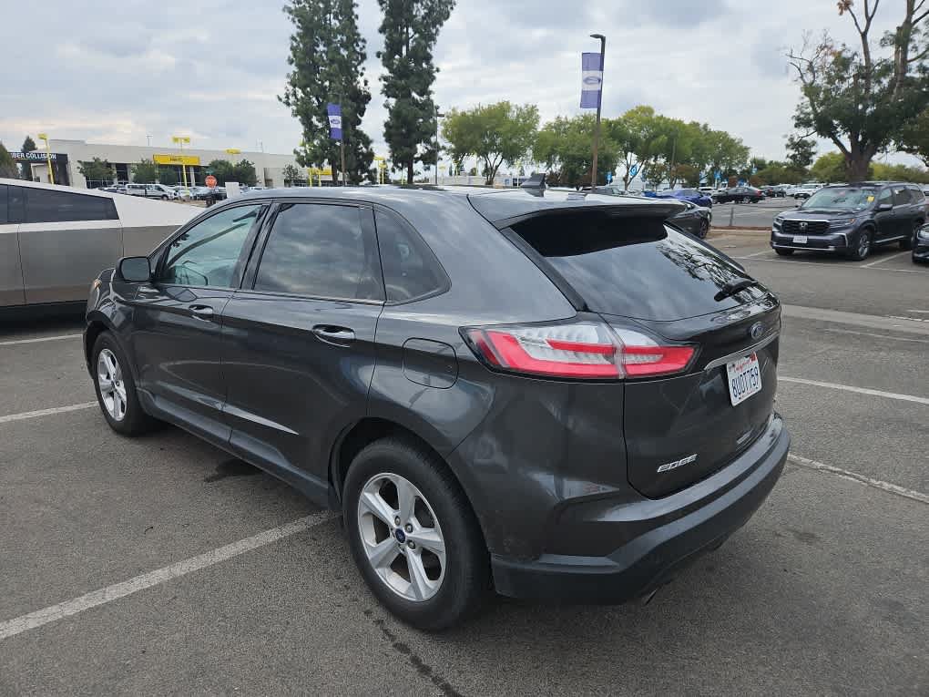 Used 2020 Ford Edge SE FWD image 5