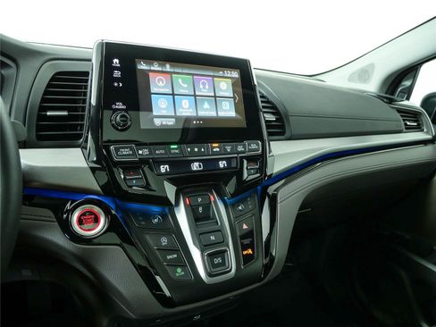 Used 2024 Honda Odyssey Touring image 12