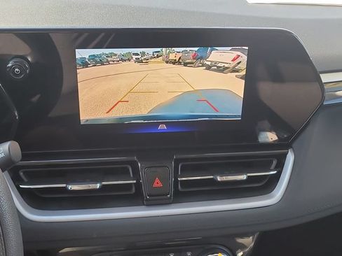 Used 2025 Chevrolet TrailBlazer LT AWD/4WD image 22