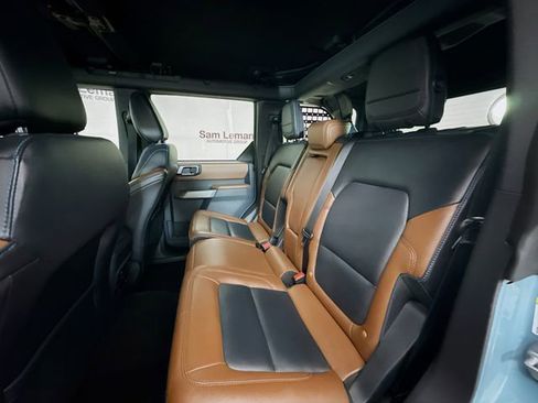 Used 2023 Ford Bronco Outer Banks image 24
