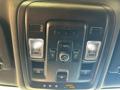 Used 2021 GMC Yukon XL AT4 image 35