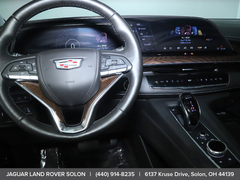Used 2022 Cadillac Escalade Sport Platinum w/ LPO, ONYX Package AWD/4WD image 15