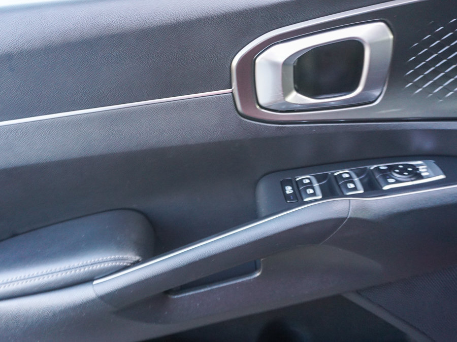 Certified 2021 Kia Sorento EX FWD image 19