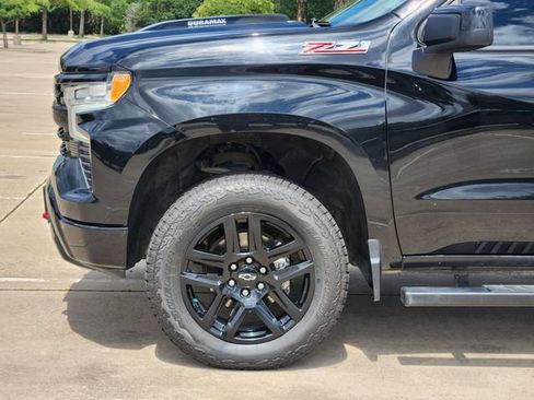 Used 2023 Chevrolet Silverado 1500 LT Trail Boss w/ Protection Package AWD/4WD image 9