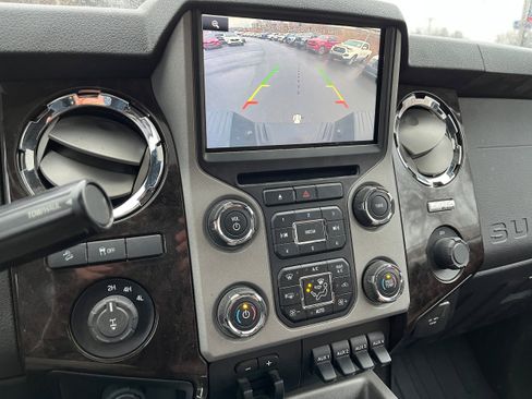 Used 2014 Ford F250 Platinum w/ FX4 Off-Road Package image 37