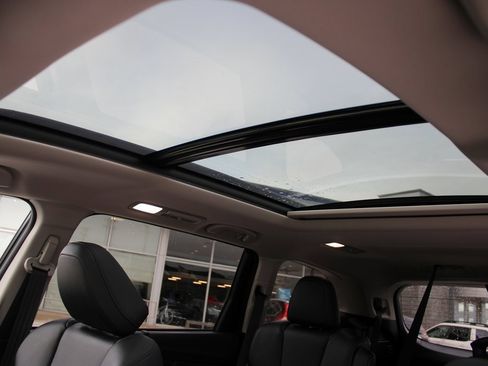 Certified 2025 Subaru Ascent Bronze Edition image 23