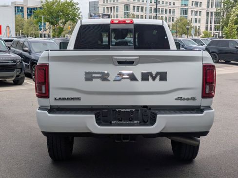 Used 2025 RAM 2500 Laramie AWD/4WD image 4