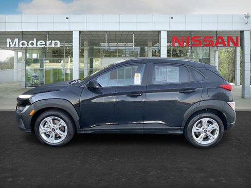 Used 2023 Hyundai Kona SEL image 2