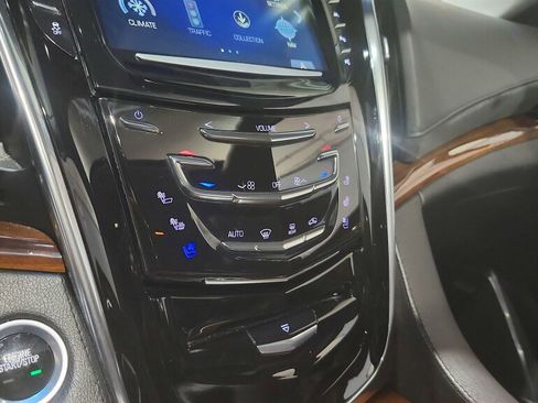 Used 2017 Cadillac Escalade ESV Luxury AWD/4WD image 36